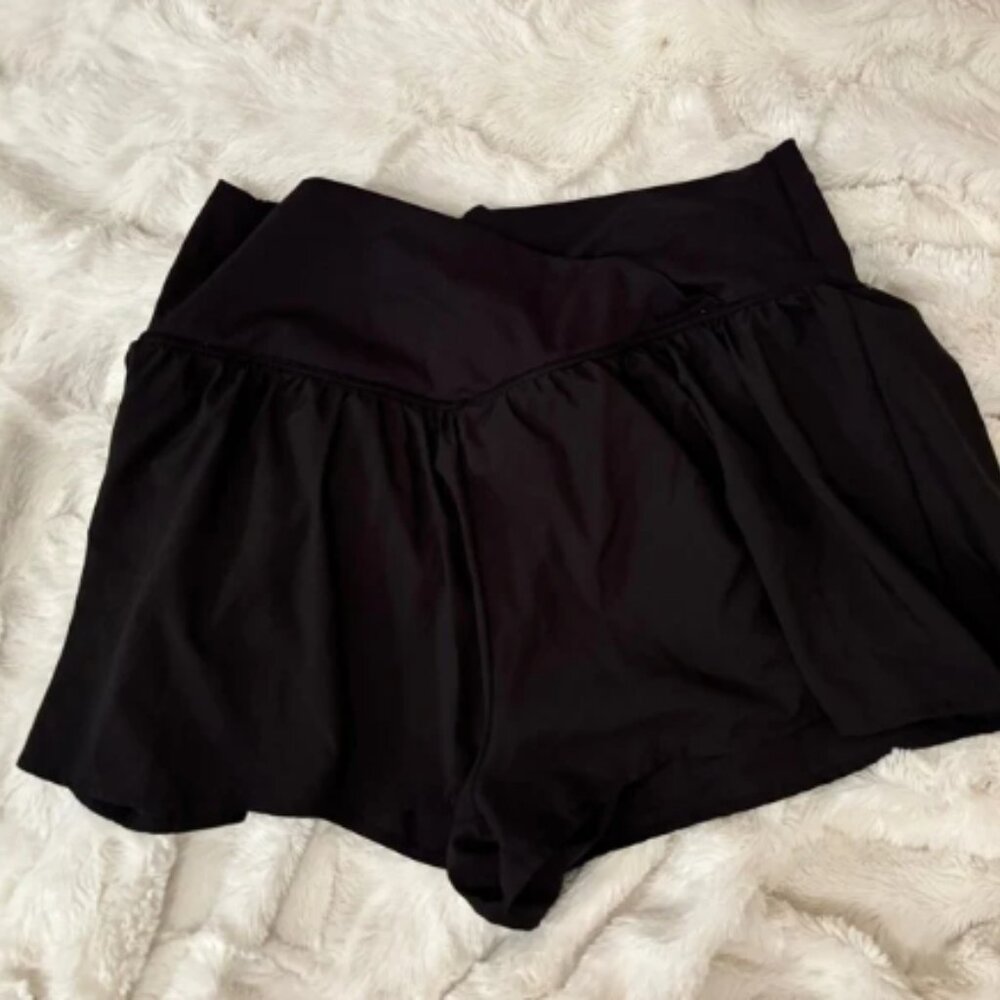 black athletic shorts